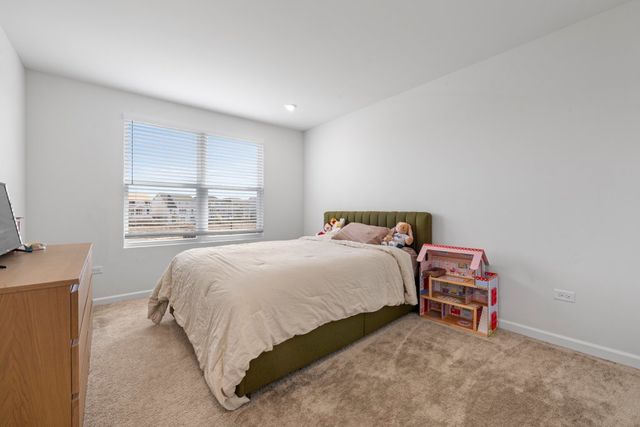 3001 Semple Way, Mundelein, IL 60060