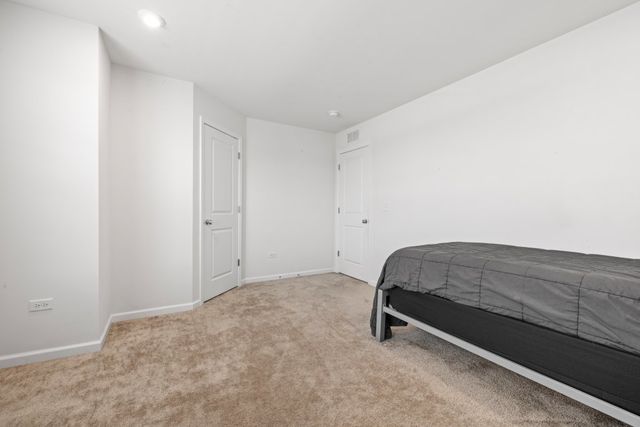 3001 Semple Way, Mundelein, IL 60060