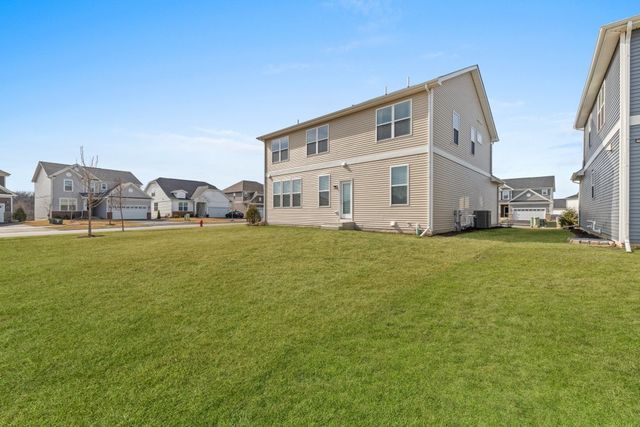 3001 Semple Way, Mundelein, IL 60060