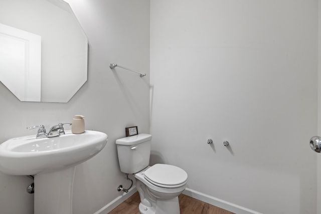 3001 Semple Way, Mundelein, IL 60060