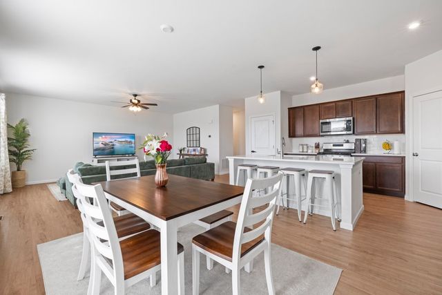 3001 Semple Way, Mundelein, IL 60060