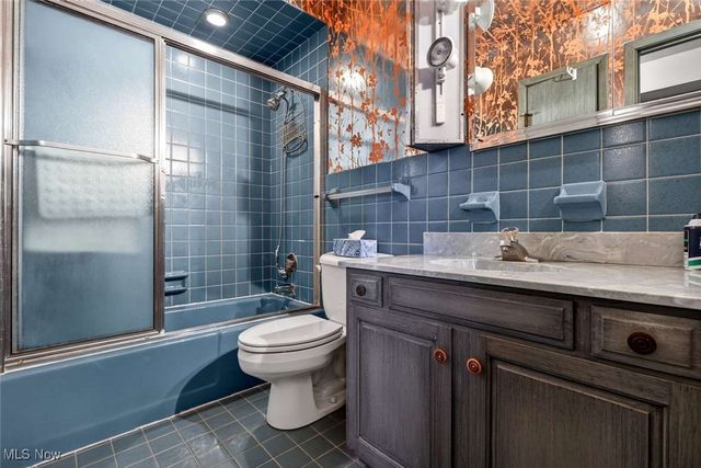 2112 Acacia Park Drive 619, Lyndhurst, OH 44124