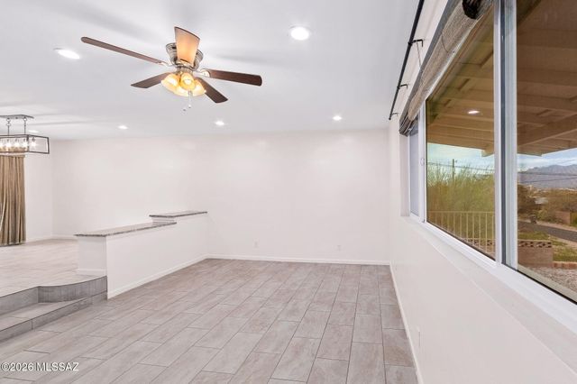 220 S Clausen Circle, Tucson, AZ 85745