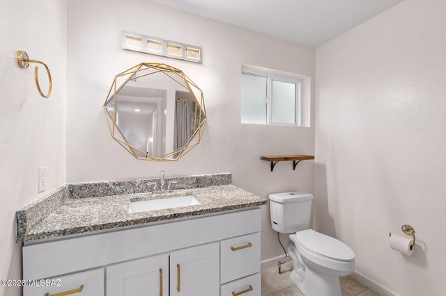 220 S Clausen Circle, Tucson, AZ 85745