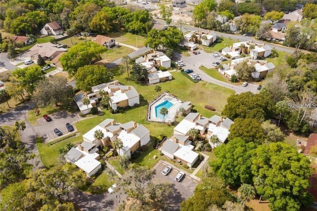 1051 S HIGHLAND STREET 4C, Mount Dora, FL 32757