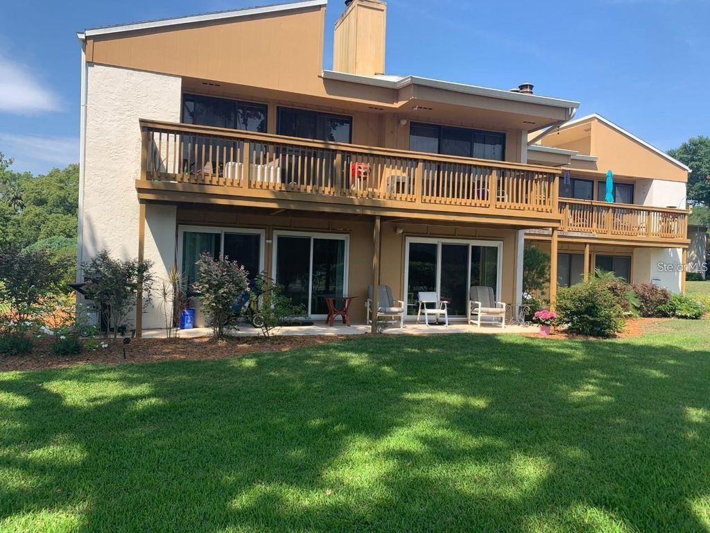 1051 S HIGHLAND STREET 4C, Mount Dora, FL 32757