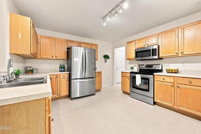 6001 Crayford Drive, Raleigh, NC 27604