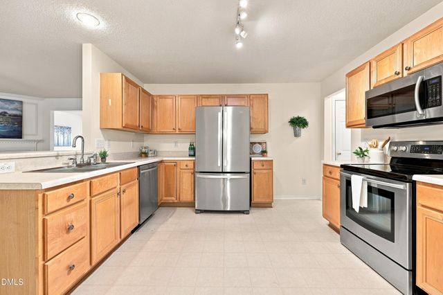6001 Crayford Drive, Raleigh, NC 27604