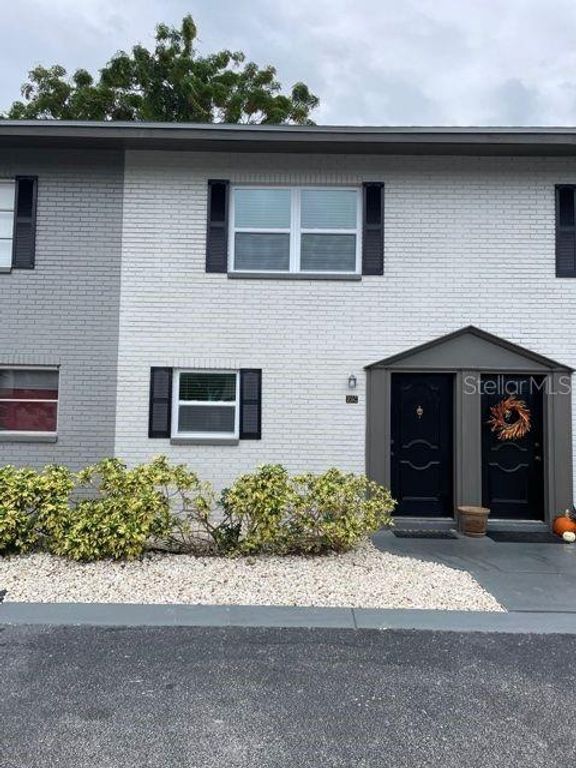 675 INDIAN ROCKS ROAD N 211C, Belleair Bluffs, FL 33770