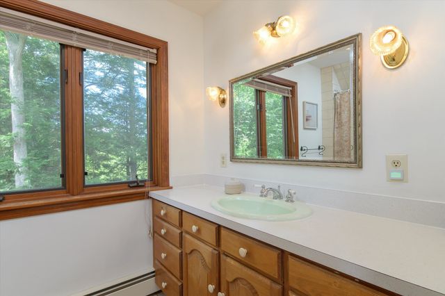 15 Skyline Drive, Vernon, VT 05354