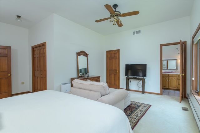 15 Skyline Drive, Vernon, VT 05354