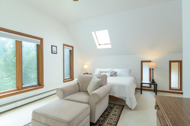 15 Skyline Drive, Vernon, VT 05354