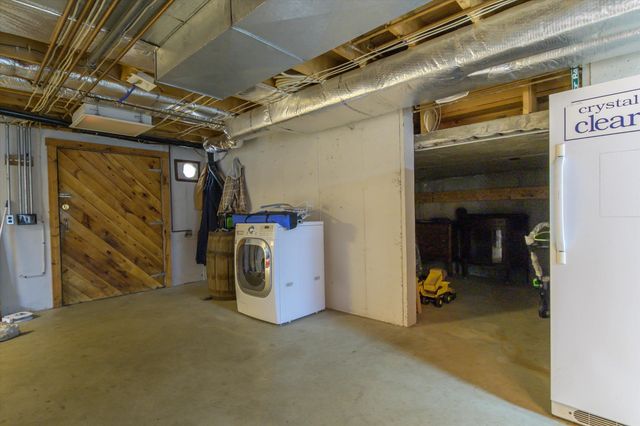 15 Skyline Drive, Vernon, VT 05354