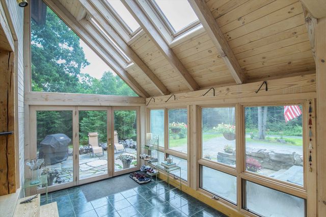 15 Skyline Drive, Vernon, VT 05354
