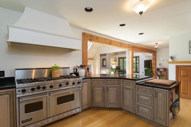 15 Skyline Drive, Vernon, VT 05354