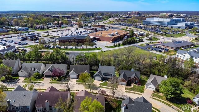 845 Wellesley Place Drive, Chesterfield, MO 63017