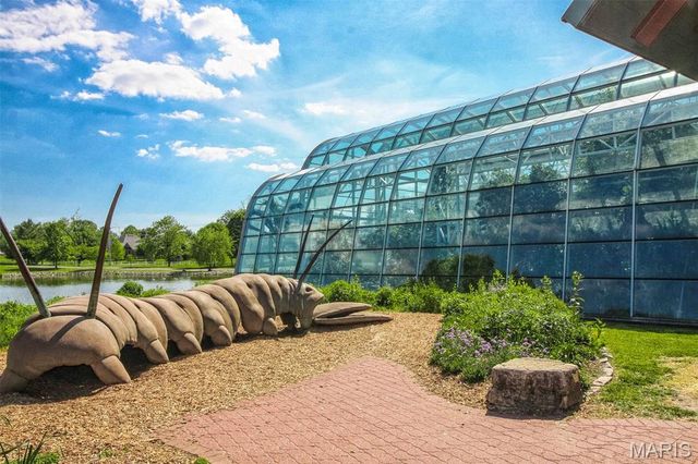 845 Wellesley Place Drive, Chesterfield, MO 63017