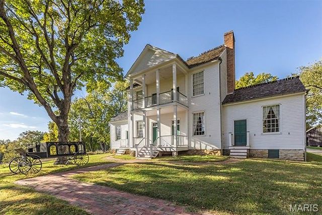 845 Wellesley Place Drive, Chesterfield, MO 63017