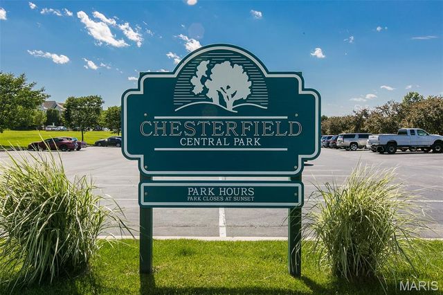 845 Wellesley Place Drive, Chesterfield, MO 63017