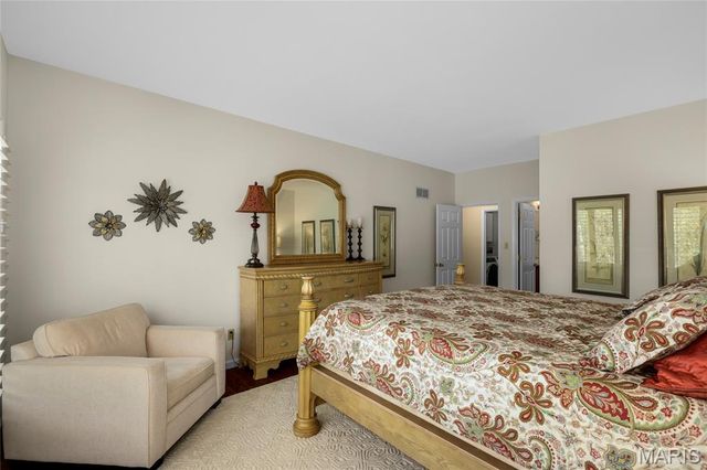 845 Wellesley Place Drive, Chesterfield, MO 63017