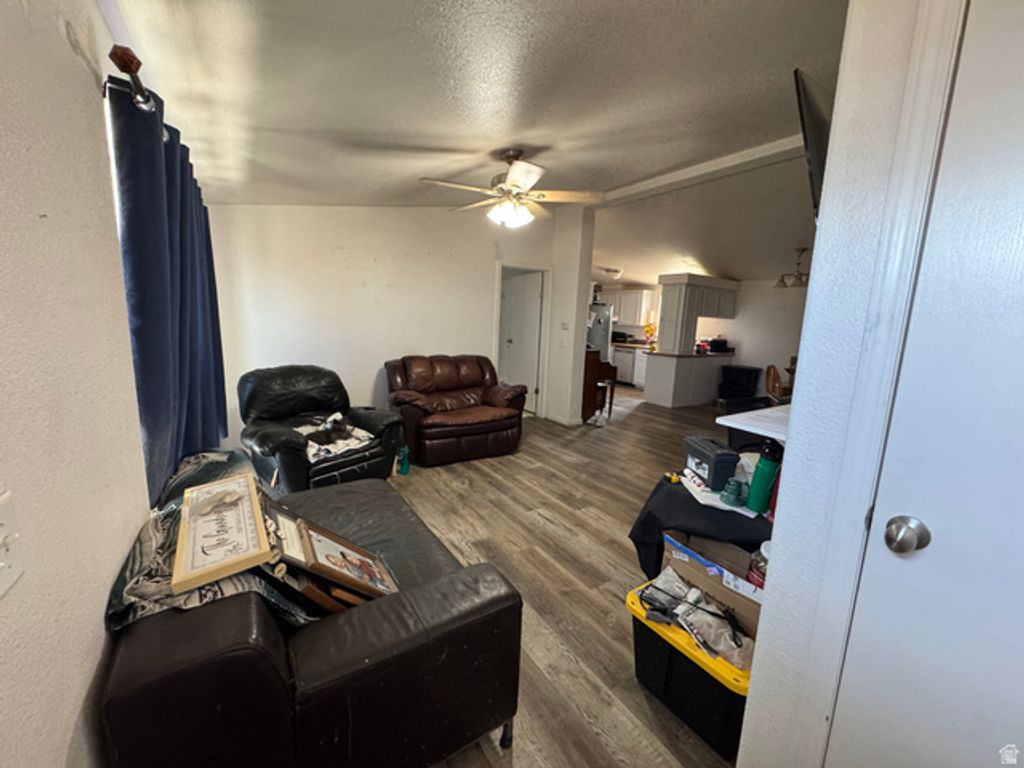 Image 2 of property listing at 2816 S 2575 W, Roosevelt, UT 84066