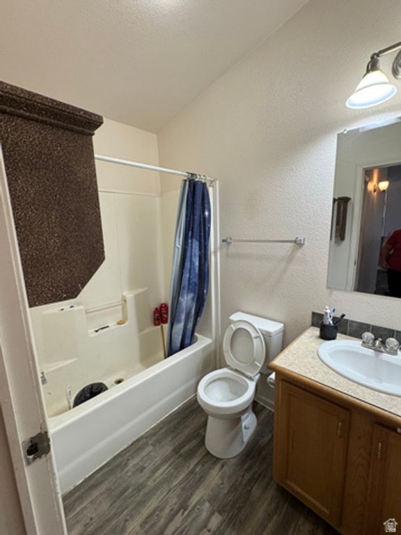 Image 13 of property listing at 2816 S 2575 W, Roosevelt, UT 84066