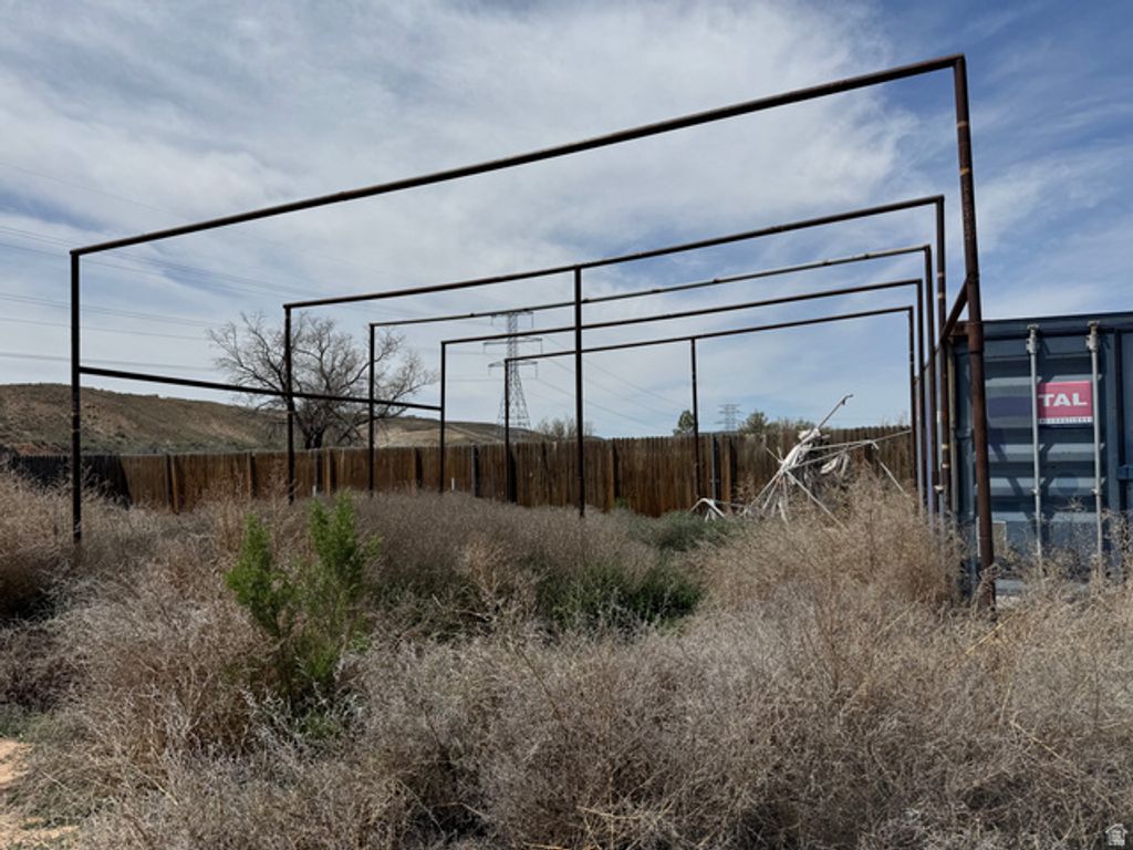 Image 17 of property listing at 2816 S 2575 W, Roosevelt, UT 84066
