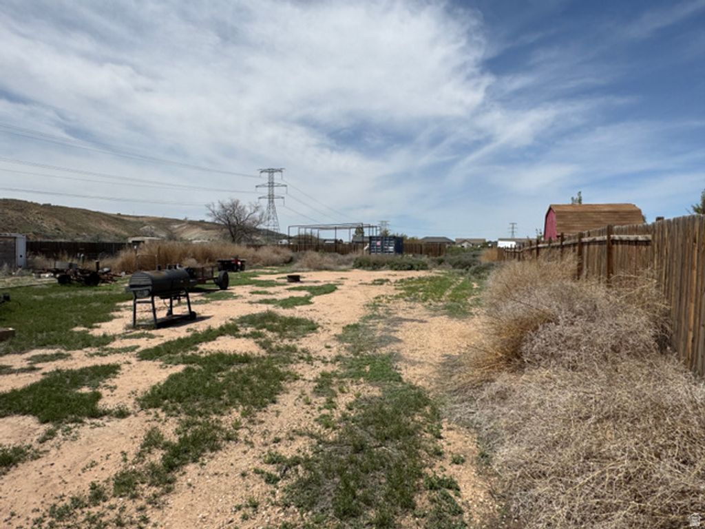Image 21 of property listing at 2816 S 2575 W, Roosevelt, UT 84066