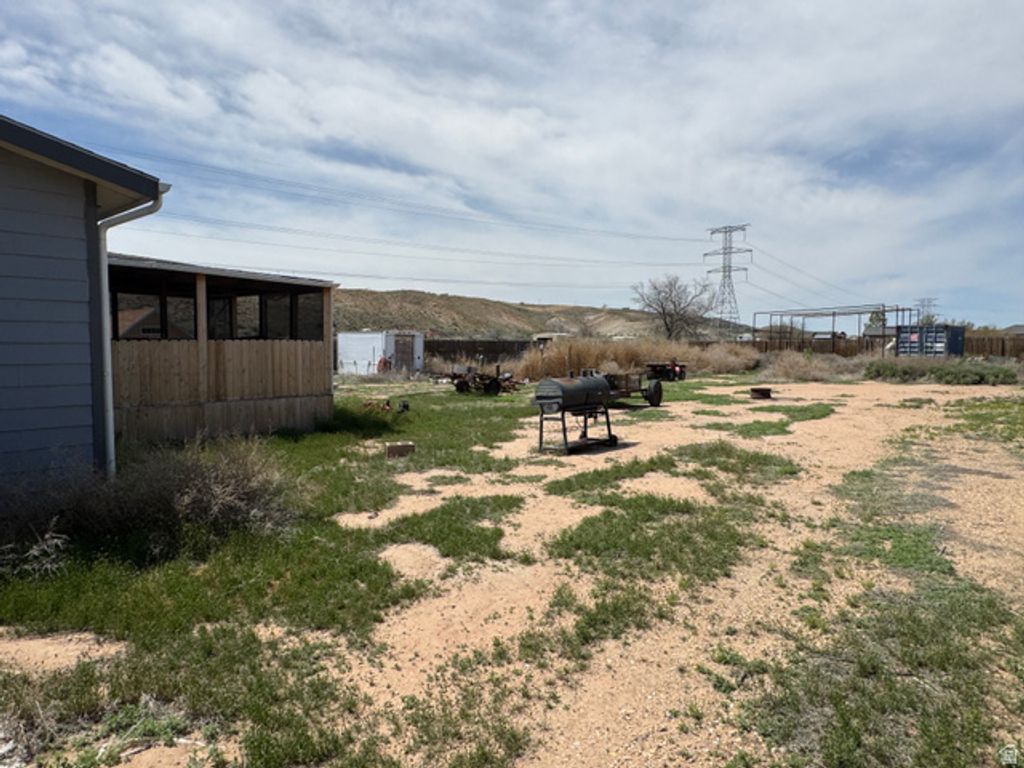 Image 22 of property listing at 2816 S 2575 W, Roosevelt, UT 84066