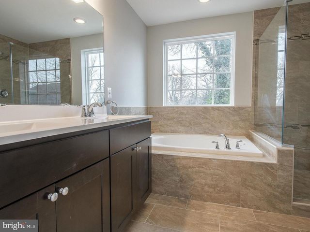 9919 MAYFIELD DR, Bethesda, MD 20817