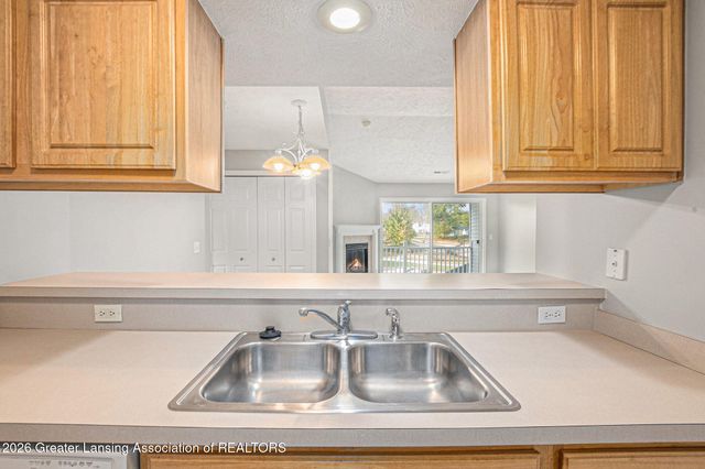 915 Carom Circle, Mason, MI 48854