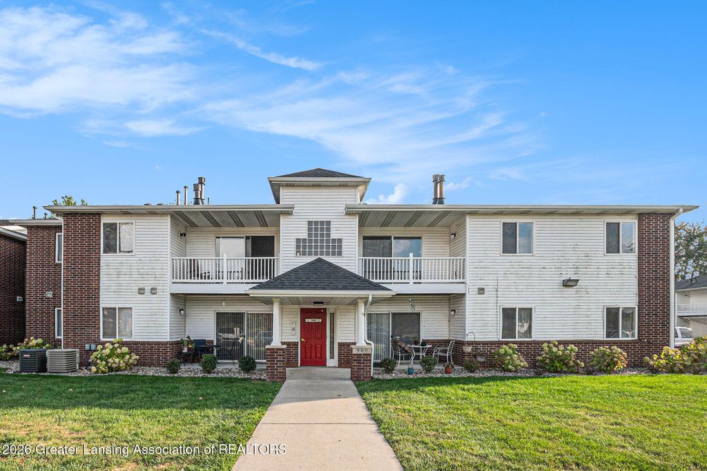915 Carom Circle, Mason, MI 48854