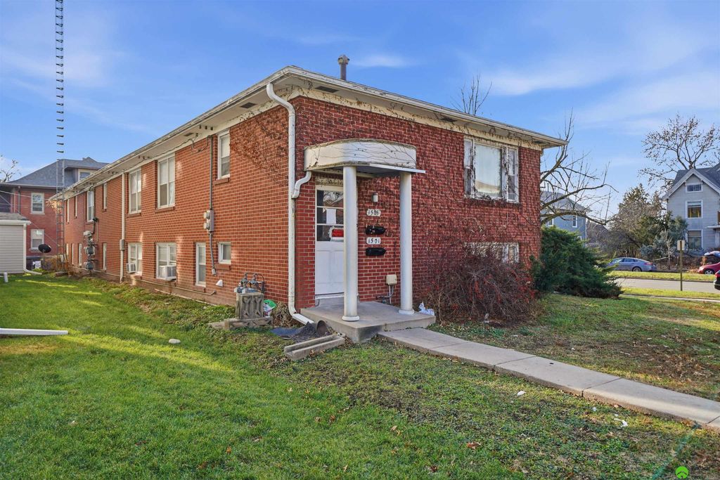 1501 F Street, Lincoln, NE 68508