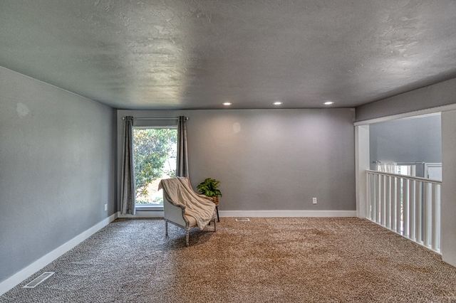 5909 Queens Gate Road, Oklahoma City, OK 73132