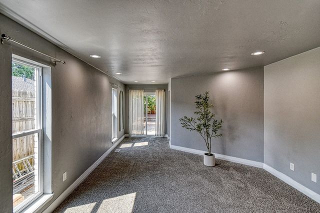 5909 Queens Gate Road, Oklahoma City, OK 73132