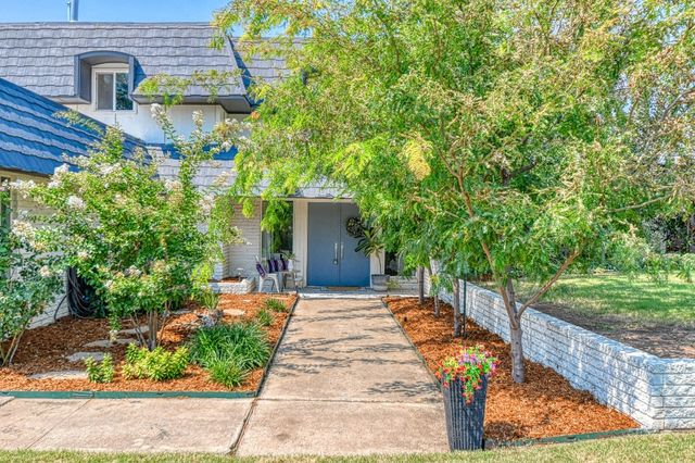 5909 Queens Gate Road, Oklahoma City, OK 73132