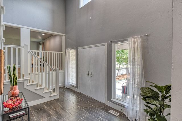 5909 Queens Gate Road, Oklahoma City, OK 73132