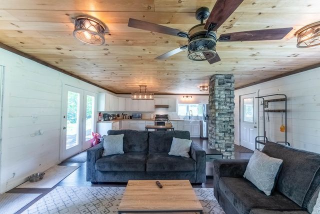 153 Private Road 204-184, Alton, MO 65606