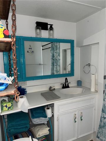 800 Anaqua Street, La Feria, TX 78559