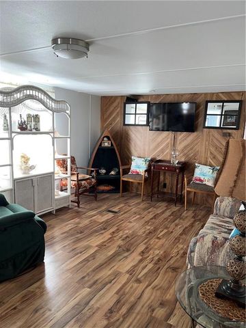 800 Anaqua Street, La Feria, TX 78559