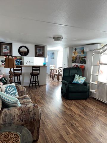 800 Anaqua Street, La Feria, TX 78559