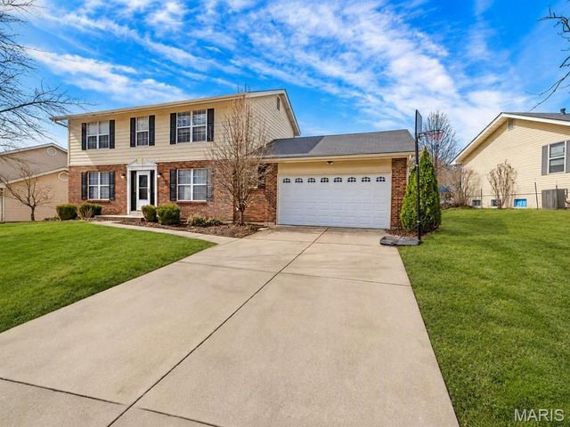 513 River Bend Estates Drive, St Charles, MO 63303