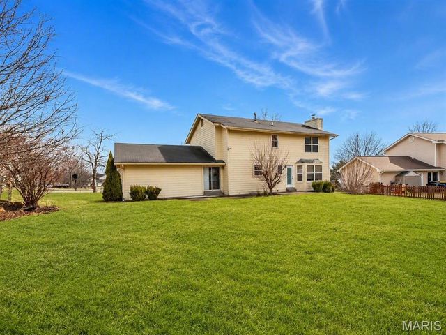 513 River Bend Estates Drive, St Charles, MO 63303