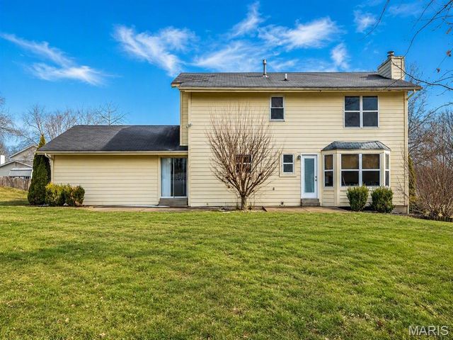 513 River Bend Estates Drive, St Charles, MO 63303