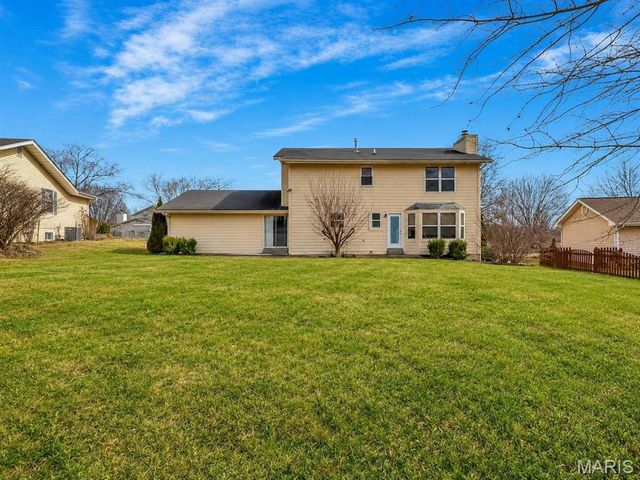 513 River Bend Estates Drive, St Charles, MO 63303
