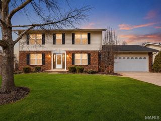513 River Bend Estates Drive, St Charles, MO 63303