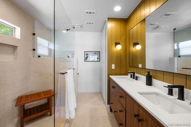 13966 Avenida Del Charro, El Cajon, CA 92021