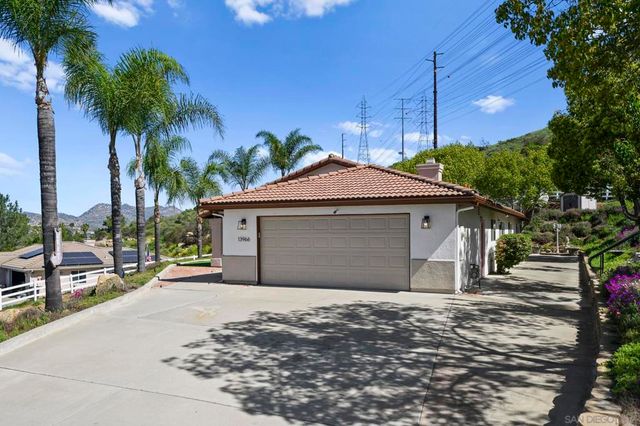 13966 Avenida Del Charro, El Cajon, CA 92021