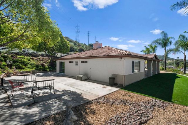 13966 Avenida Del Charro, El Cajon, CA 92021