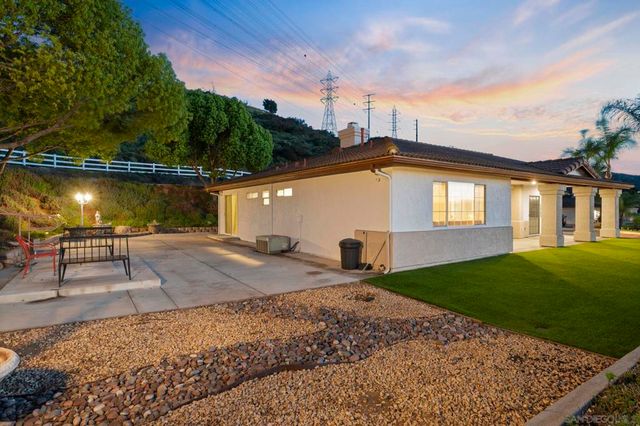 13966 Avenida Del Charro, El Cajon, CA 92021